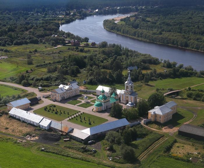 введено-оятский монастырь с высоты птичьего плета введено-оятский монастырь с высоты птичьего плета