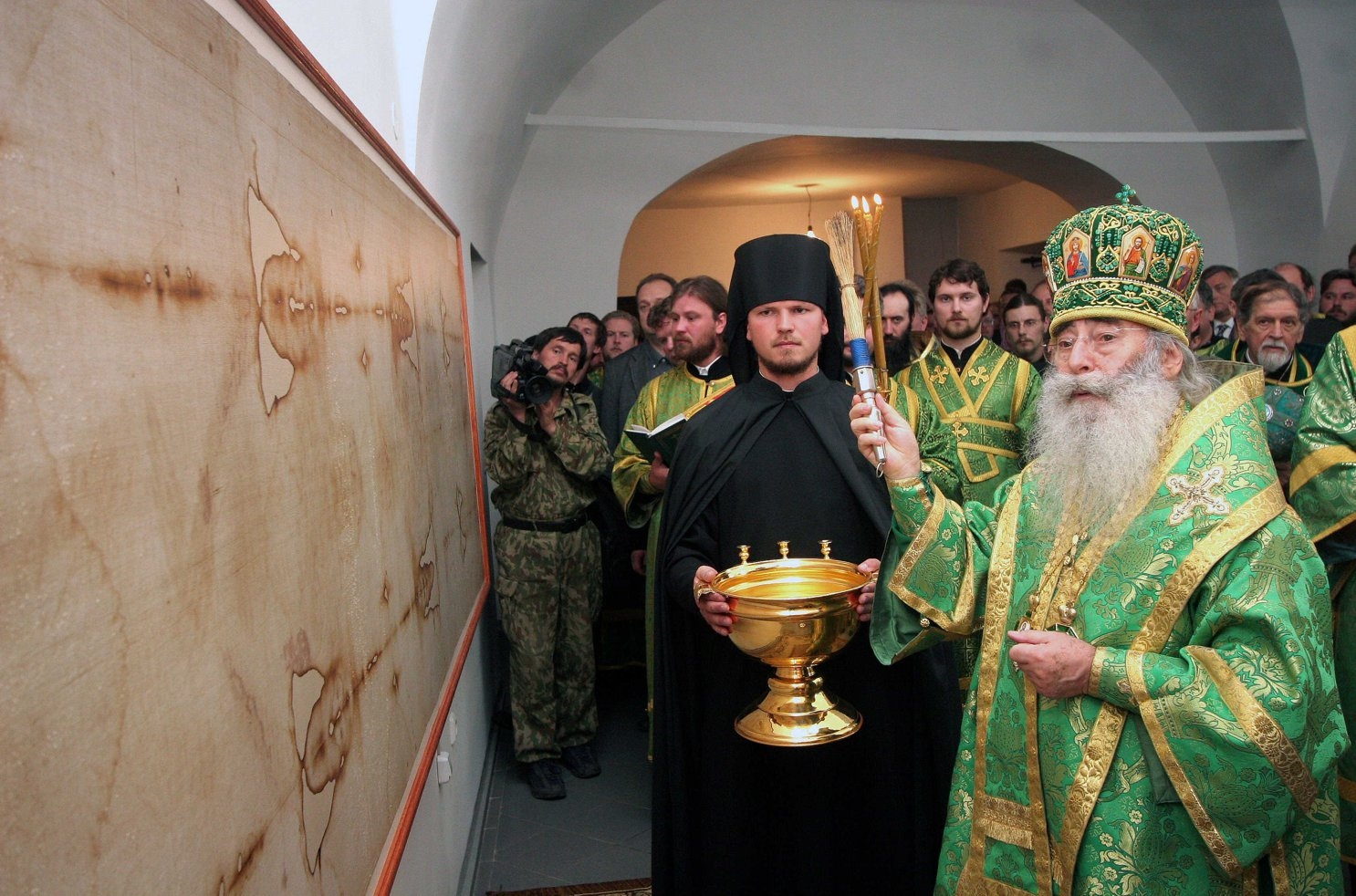 молебен у плащаницы молебен у плащаницы
